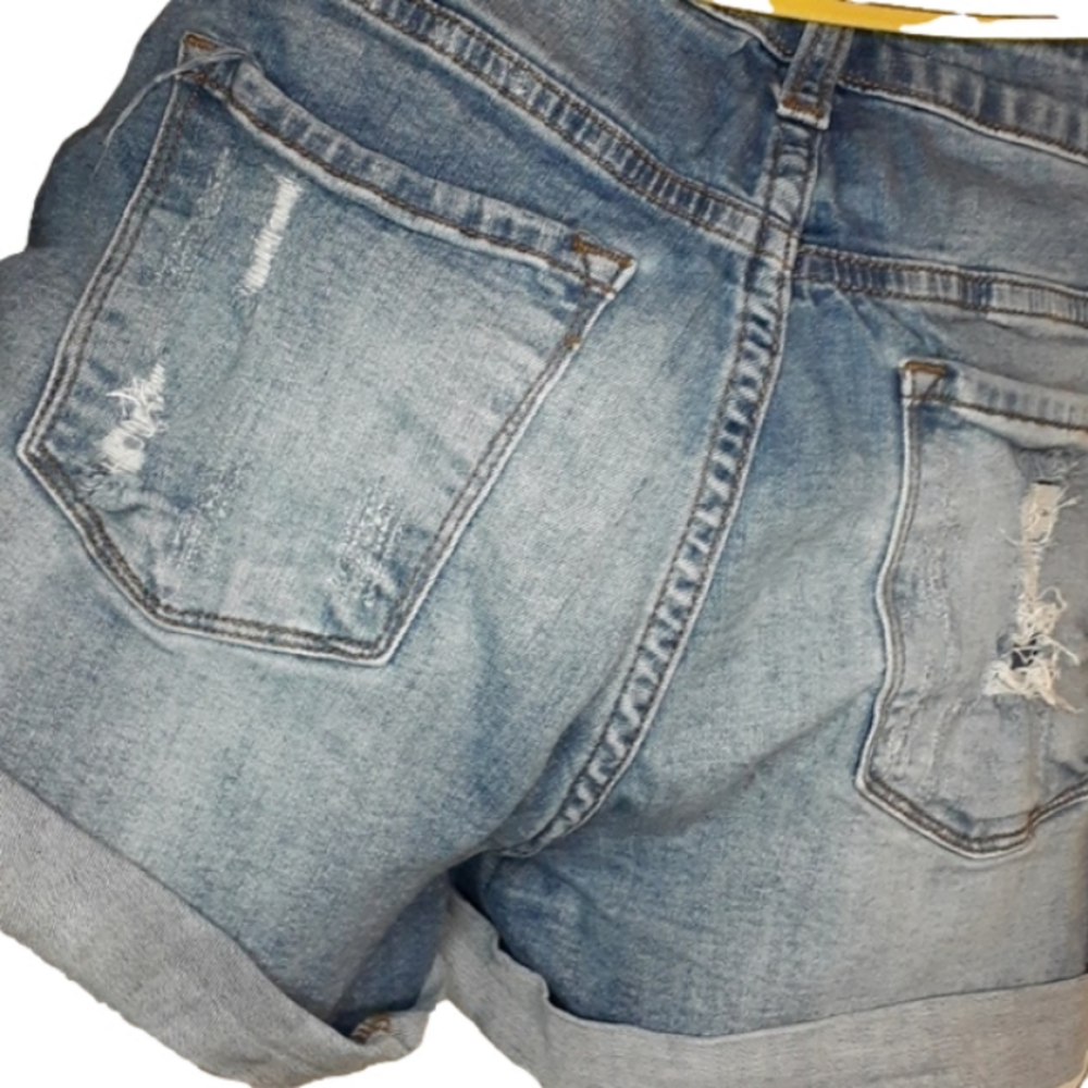 26/27 KANCAN Shorts! - Picture 7 of 10